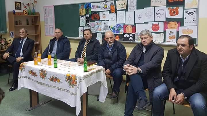 14886207_1301256619907472_975416038_n-1